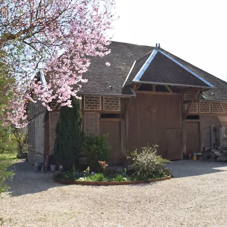 Semesterbostad La Maison D'eleonore Chennegy